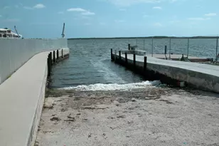209 2nd St, Key Largo, FL 33037 - Photo 15