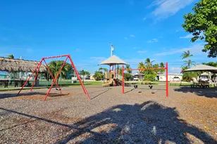 133 8th St, Key Colony, FL 33051 - Photo 43