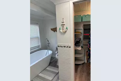 124 S Bay Harbor Drive, Key Largo, FL 33037 - Photo 15