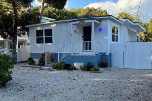 124 S Bay Harbor Dr, Key Largo, FL 33037 - Photo 1