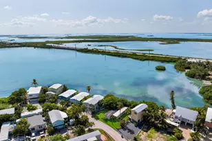 6 Beach Dr, Lower Sugarloaf Key, FL 33040 - Photo 11