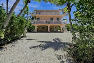 17050 Old State Rd, Sugarloaf Key, FL 33042 - Photo 7