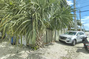 5435 5th Ave, Key West, FL 33040 - Photo 3