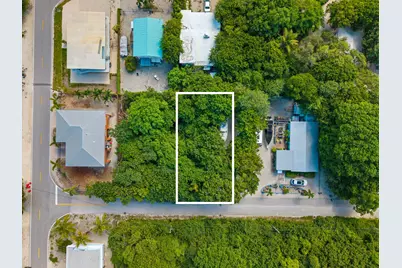 107 Pacific Avenue, Key Largo, FL 33070 - Photo 1