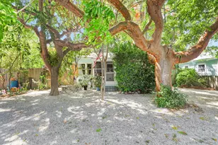 140 Tavern Dr, Key Largo, FL 33070 - Photo 1