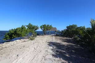 80 Ocean Front Dr, Key Largo, FL 33037 - Photo 67