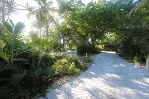 80 Ocean Front Dr, Key Largo, FL 33037 - Photo 73