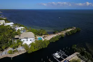 80 Ocean Front Dr, Key Largo, FL 33037 - Photo 35