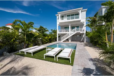 613 Sombrero Beach Road, Marathon, FL 33050 - Photo 1