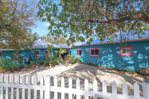 129 Lazy Ln, Key Largo, FL 33037 - Photo 1