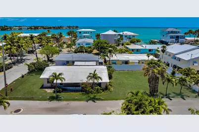 585 116th Street Ocean, Marathon, FL 33050 - Photo 1
