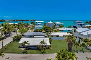 585 116th Street Ocean, Marathon, FL 33050 - Photo 1