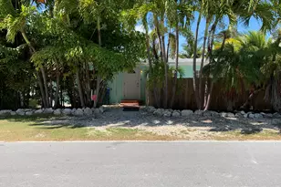 31525 Ave A, Big Pine Key, FL 33043 - Photo 1