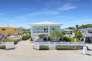 162 Marina Ave, Key Largo, FL 33037 - Photo 1