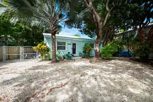 153 Apache St, Plantation Key, FL 33070 - Photo 1
