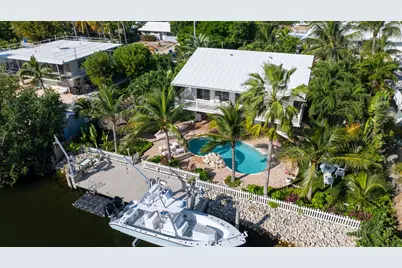 240 Mohawk Street, Plantation Key, FL 33070 - Photo 1