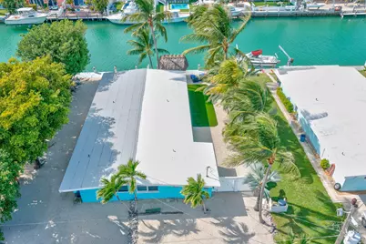 471 9th Street, Key Colony Beach, FL 33051 - Photo 1