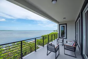 711 W Indies Dr, Ramrod Key, FL 33042 - Photo 1