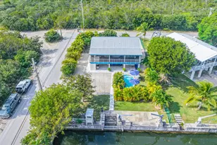 421 Ixora Dr, Big Pine Key, FL 33043 - Photo 1