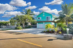 27360 Barbados Ln, Ramrod Key, FL 33042 - Photo 1
