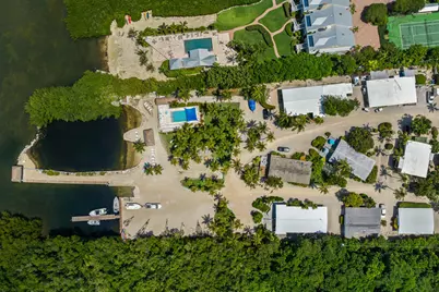 81200 Overseas Highway #7, 8, 9, Upper Matecumbe Key Islamorada, FL 33036 - Photo 1