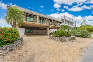 210 Wildwood Cir, Key Largo, FL 33037 - Photo 1