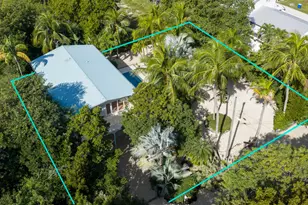 158 Tampa Dr, Plantation Key, FL 33070 - Photo 1