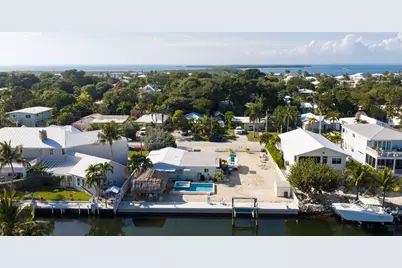 240 S Coconut Palm Boulevard, Plantation Key, FL 33070 - Photo 1