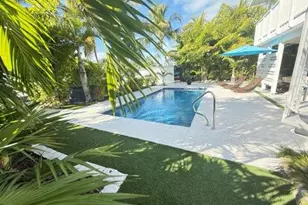 139 Gardenia St, Plantation Key, FL 33070 - Photo 1