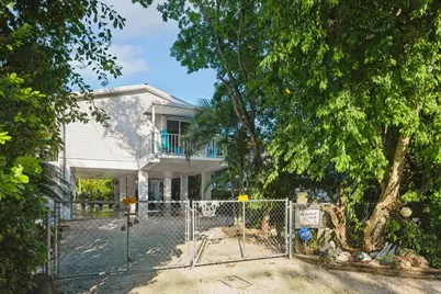 133 E Silver Palm Avenue, Key Largo, FL 33070 - Photo 1
