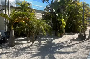 343 Vaca Rd, Key Largo, FL 33037 - Photo 1