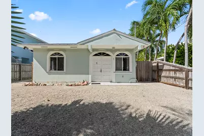 6 SE Marlin Avenue, Key Largo, FL 33037 - Photo 1