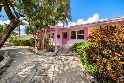 119 Bee Street, Plantation Key, FL 33070 - Photo 1