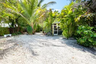 273 Loeb Ave, Key Largo, FL 33037 - Photo 1