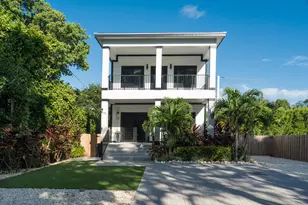 19 Coral Way, Key Largo, FL 33037 - Photo 1