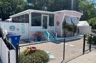60 Avenue C, Key Largo, FL 33037 - Photo 1