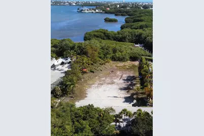 207 Stirrup Key Boulevard, Marathon, FL 33050 - Photo 1