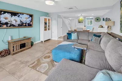 40 High Point Road #402, Plantation Key, FL 33070 - Photo 1