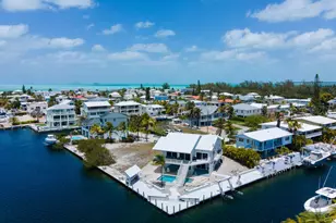 125 Porto Vista Ct, Lower Matecumbe, FL 33036 - Photo 1