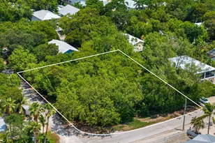 784 Bostwick Dr, Key Largo, FL 33037 - Photo 1