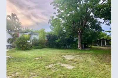 31017 Avenue I, Big Pine Key, FL 33043 - Photo 1