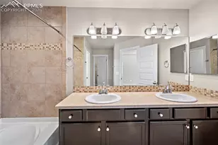 2401 Ellingwood Dr, Colorado Springs, CO 80910 - Photo 27