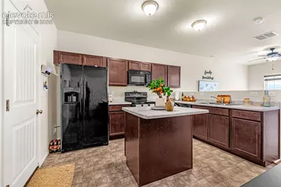 1828 Final View Alley, Colorado Springs, CO 80910 - Photo 5
