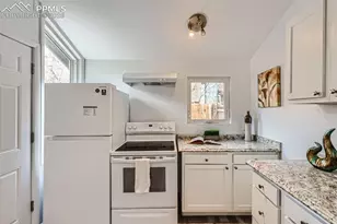 2 Narrows Rd, Manitou Springs, CO 80829 - Photo 15