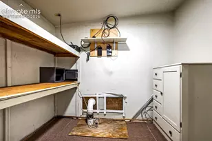875 Eagle Rock Rd, Colorado Springs, CO 80918 - Photo 29