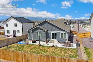 10729 Horton Dr, Colorado Springs, CO 80925 - Photo 5