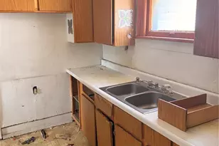 701 N Corona St, Colorado Springs, CO 80903 - Photo 15