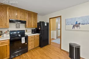 1110 Pikes Peak Dr, Florissant, CO 80816 - Photo 9