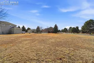 3810 Edgecliff Ct, Colorado Springs, CO 80904 - Photo 27