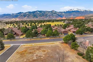 3810 Edgecliff Ct, Colorado Springs, CO 80904 - Photo 15